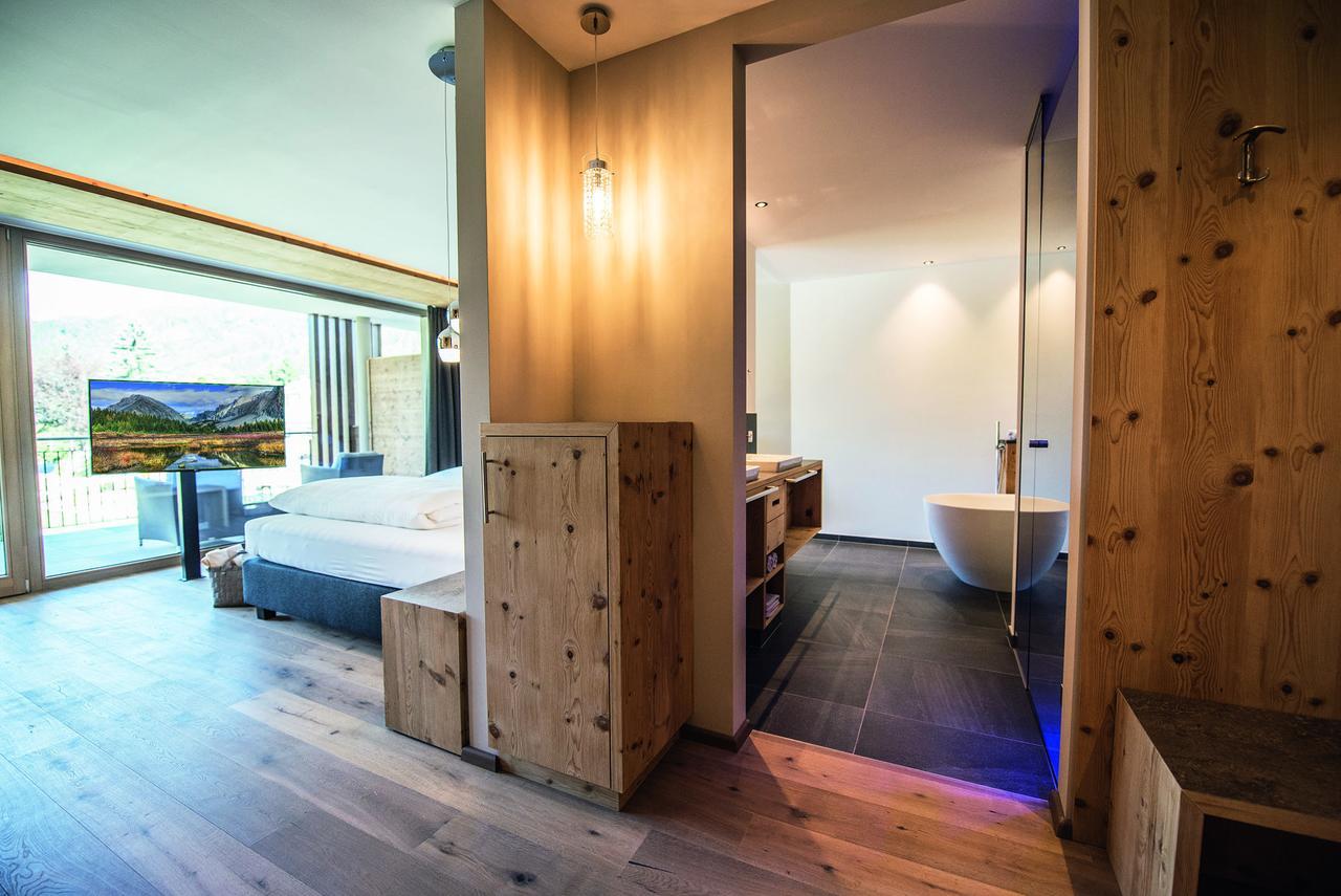 Hotel Kronblick เคียเนส ภายนอก รูปภาพ