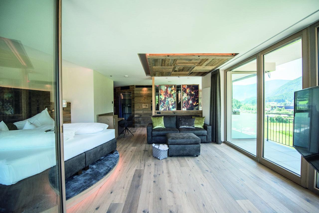 Hotel Kronblick เคียเนส ภายนอก รูปภาพ
