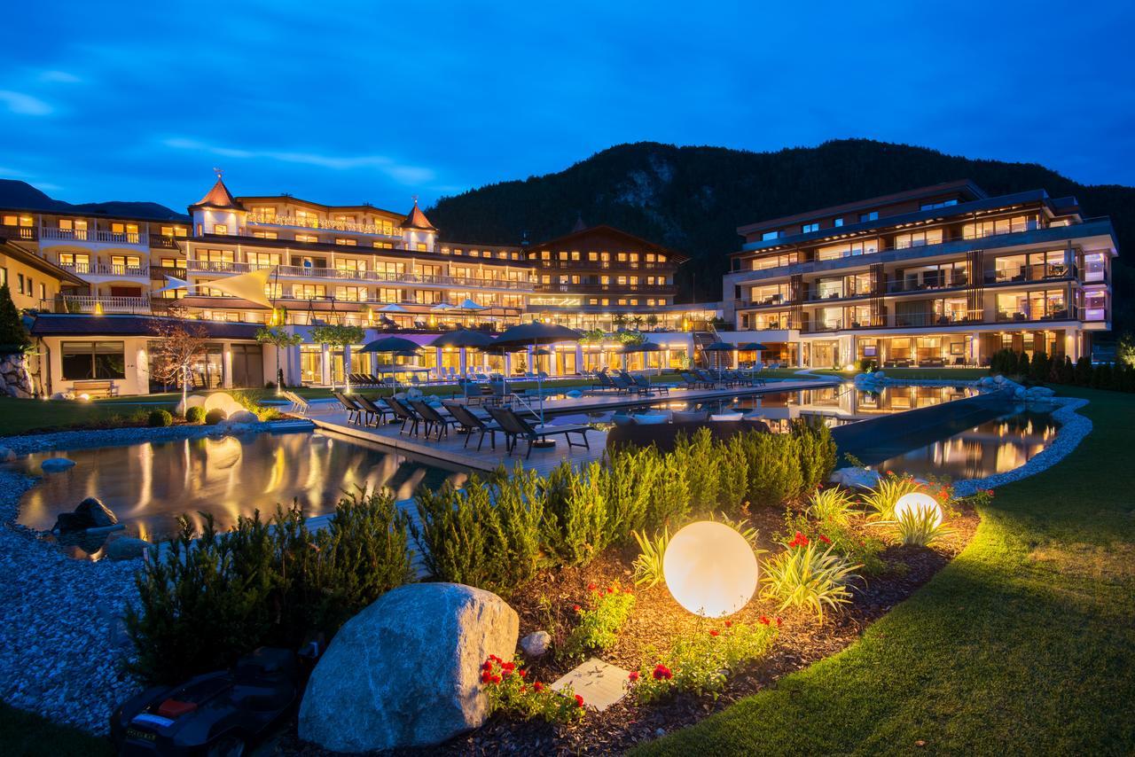 Hotel Kronblick เคียเนส ภายนอก รูปภาพ