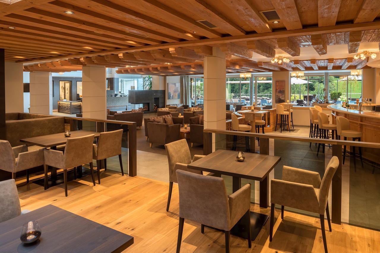 Hotel Kronblick เคียเนส ภายนอก รูปภาพ